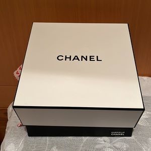 CHANEL Gift Box 9x9x5.  Empty jar 1.17 oz. Empty perfume tester is 3.4 Oz.